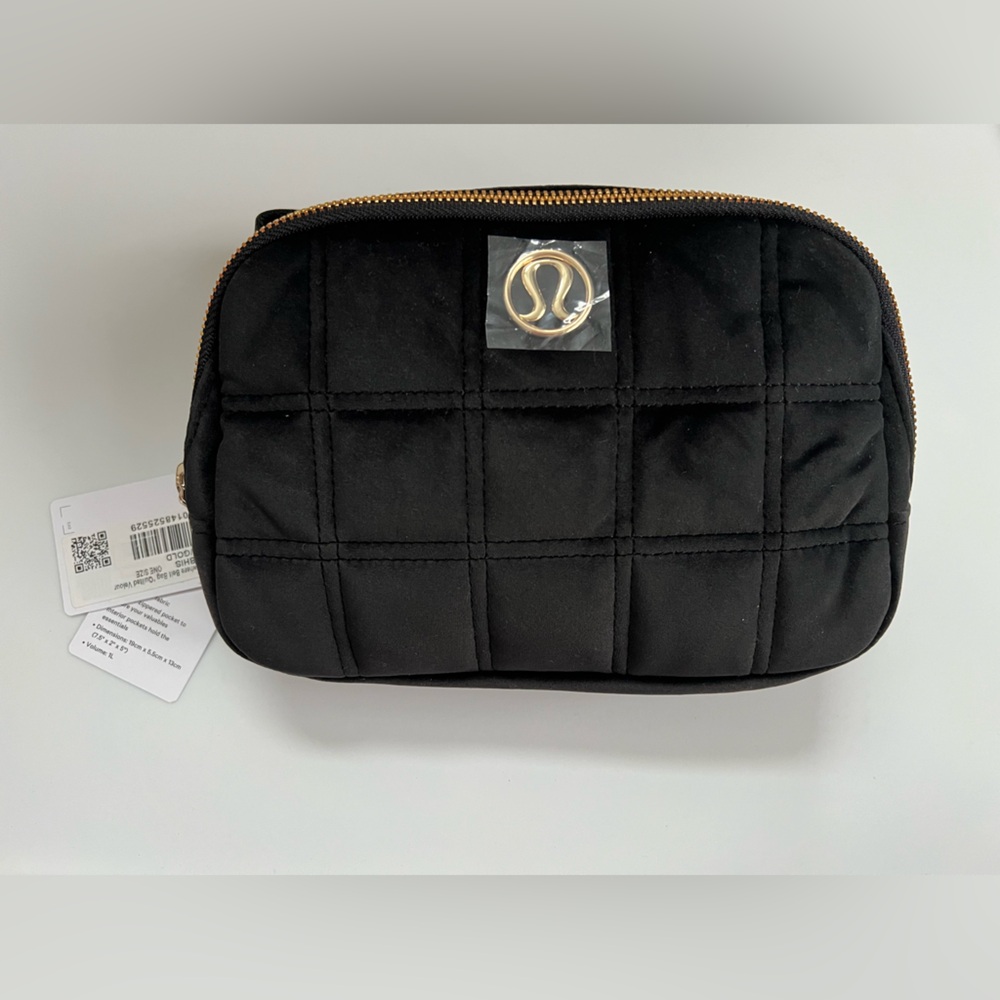Lululemon Everywhere Belt Bag Quilted Velour 1L